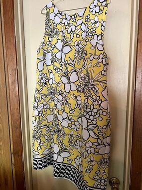 AGB Yellow and White Floral Sleeveless Mini Dress